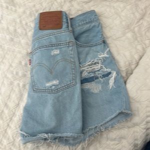levi’s 501 shorts size 26